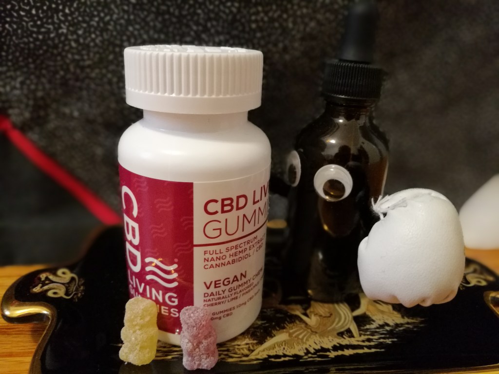 CBD Living Review Gomitas veganas